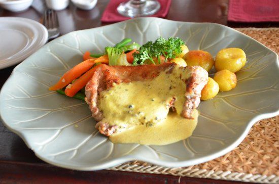 Lotus Bungalows Restaurant